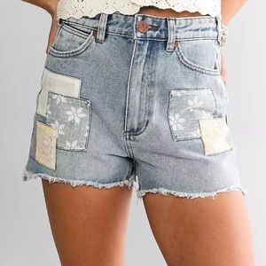 Billabong x Showdown Cut-Off Short